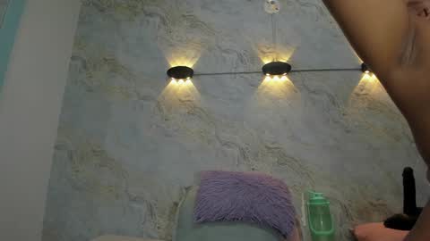 Snapshot of _maddy_miller chatting on January 9, 12:30 pm Maddy online show from January 9, 12:30 pm