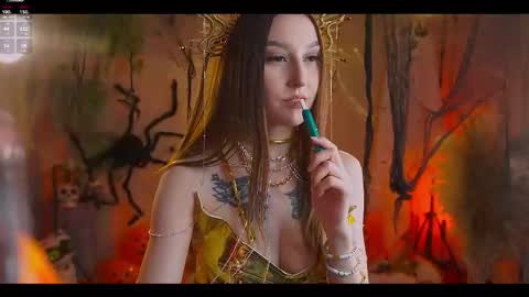 Madina- Mads online show from October 31, 11:39 pm