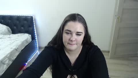 Snapshot of _mamma_mia_ chatting on June 15, 4:53 pm Kate online show from June 15, 4:53 pm