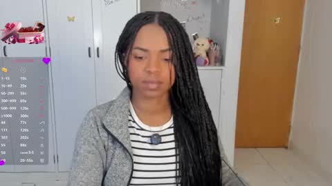 Snapshot of _marcela_22 chatting on February 16, 5:47 am MARCELA online show from February 16, 5:47 am