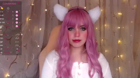 Snapshot of _marcelline_ chatting on December 20, 11:32 am Kira online show from December 20, 11:32 am