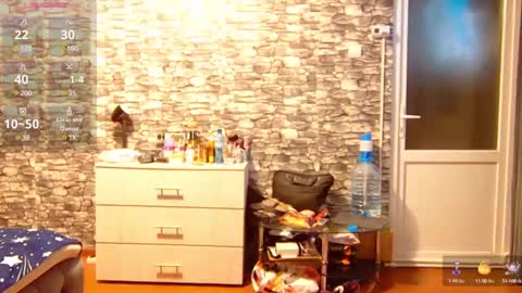 Snapshot of _mari___ chatting on February 3, 7:18 am  Mari  online show from February 3, 7:18 am