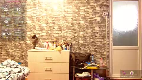 Snapshot of _mari___ chatting on March 7, 7:41 am  Mari  online show from March 7, 7:41 am