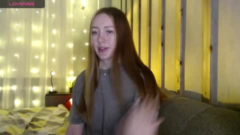 Snapshot of _marianne_ chatting on December 26, 1:10 pm online show from December 26, 1:10 pm