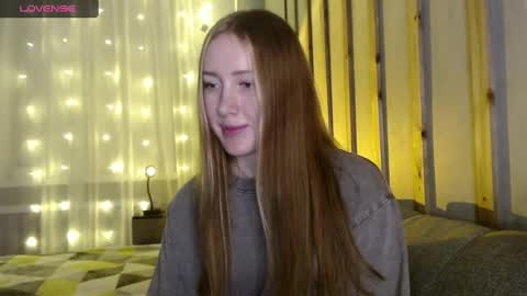 Snapshot of _marianne_ chatting on December 28, 4:52 pm online show from December 28, 4:52 pm