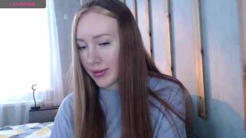 Snapshot of _marianne_ chatting on February 21, 7:12 am online show from February 21, 7:12 am