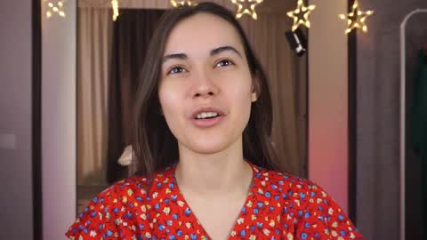  Gwen  online show from December 18, 8:03 pm