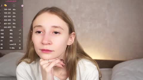  Gwen  online show from September 21, 4:25 am