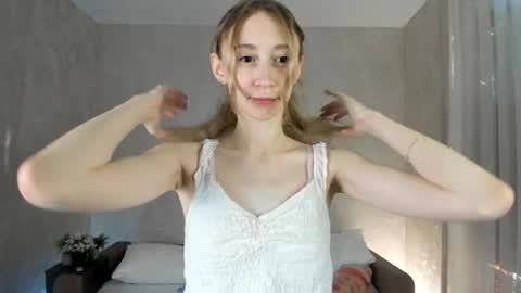  Gwen  online show from October 26, 4:29 am