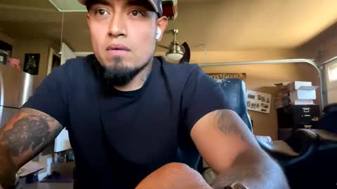 Mass Shaft online show from April 28, 8:36 pm