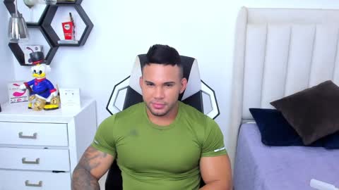 _matthew_santos_ online show from February 8, 3:08 am