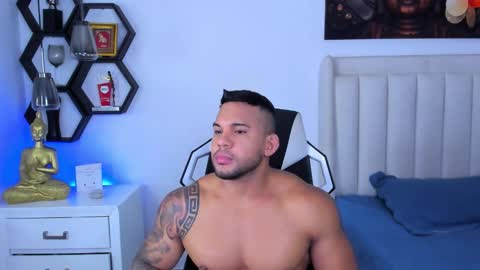 _matthew_santos_ online show from November 15, 4:21 am