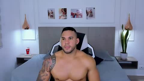 Snapshot of _matthew_santos_ chatting on July 13, 11:07 pm _matthew_santos_ online show from July 13, 11:07 pm