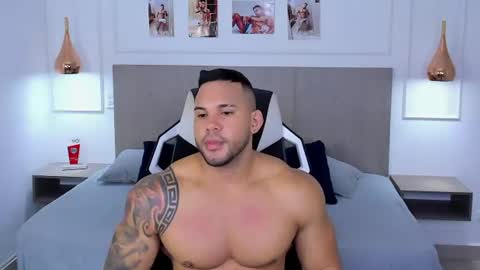 Snapshot of _matthew_santos_ chatting on July 15, 8:36 pm _matthew_santos_ online show from July 15, 8:36 pm