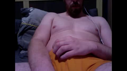 _maverick1985_ online show from February 21, 11:43 pm