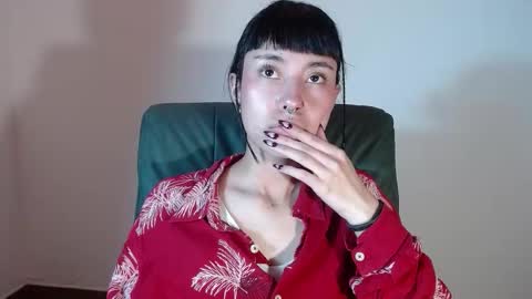 Mavis  online show from October 20, 8:31 pm