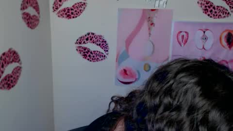 Susie online show from January 7, 7:22 am