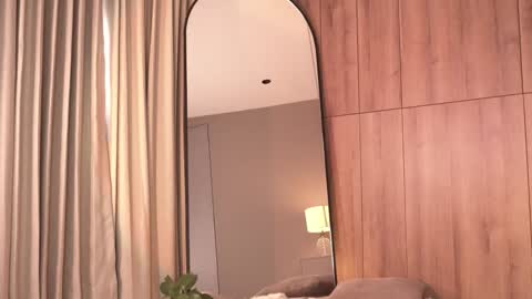     online show from September 21, 7:04 pm