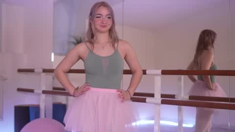 Feiia online show from November 18, 11:47 am