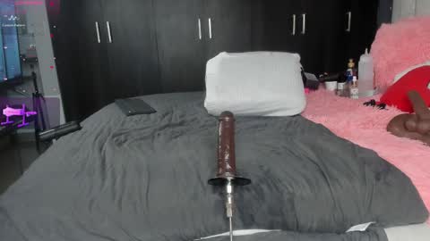 Merida independet model online show from March 28, 5:34 pm