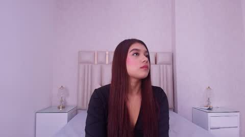 Mia  online show from April 13, 11:59 am