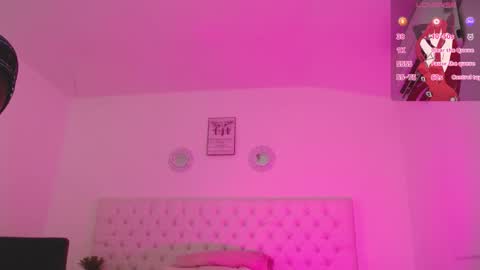 Snapshot of _miia_sweet chatting on September 24, 11:46 am Paula online show from September 24, 11:46 am