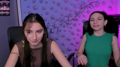 Snapshot of _mila_fire chatting on January 7, 10:18 am your Mila online show from January 7, 10:18 am