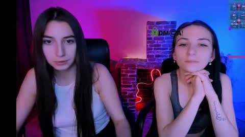 Snapshot of _mila_fire chatting on January 8, 11:01 am your Mila online show from January 8, 11:01 am