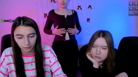 Snapshot of _mila_fire chatting on January 15, 10:20 am your Mila online show from January 15, 10:20 am