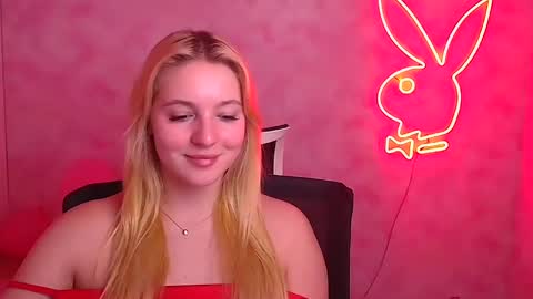 Melanie online show from February 22, 3:58 pm