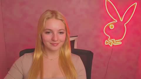 Melanie online show from March 7, 3:39 pm