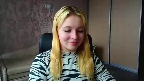 Melanie online show from March 3, 12:33 pm