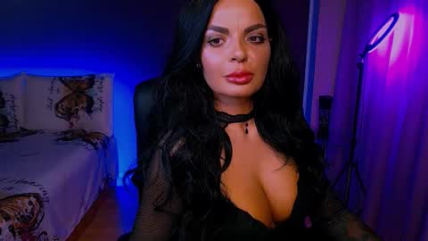 Milani online show from November 25, 6:30 pm