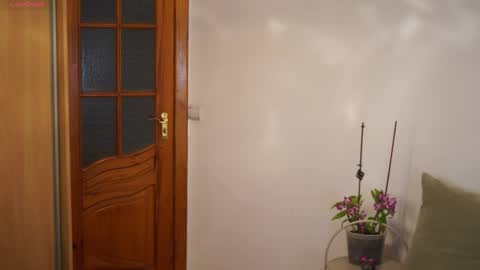 _million_dollarsmile online show from April 2, 4:59 pm