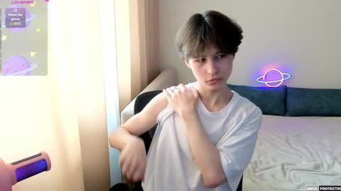 Snapshot of _milway_ chatting on June 2, 1:24 pm Luka online show from June 2, 1:24 pm