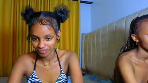 Mimi online show from February 24, 2:48 pm