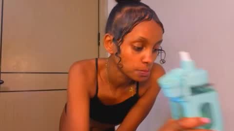 Snapshot of _mimimars chatting on April 12, 2:33 pm Mimi online show from April 12, 2:33 pm