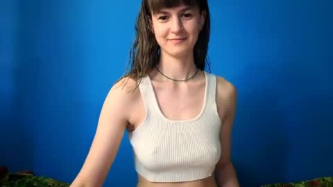Snapshot of _minnie_boo_ chatting on May 17, 9:28 am Boo online show from May 17, 9:28 am