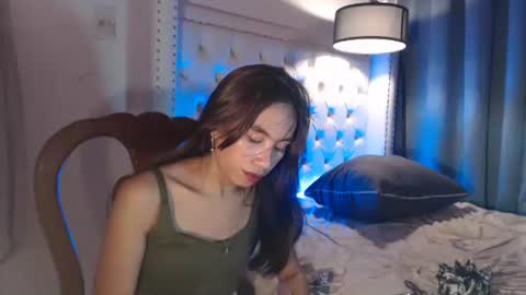 Snapshot of _miss_melody chatting on May 13, 12:52 am _miss_melody online show from May 13, 12:52 am