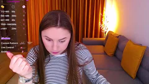 Mia online show from February 16, 9:15 am