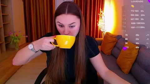 Mia online show from January 10, 8:27 am