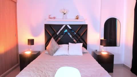 mizuki  online show from March 6, 3:30 pm