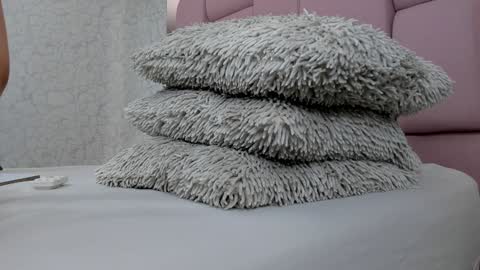 _molly_rosse_ online show from January 27, 12:48 pm