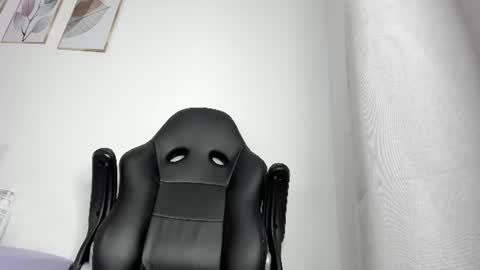 Snapshot of _molly_rosse_ chatting on June 22, 11:51 am _molly_rosse_ online show from June 22, 11:51 am