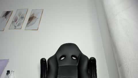 Snapshot of _molly_rosse_ chatting on July 14, 12:00 pm _molly_rosse_ online show from July 14, 12:00 pm