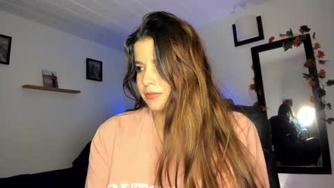     liaaa 4u online show from December 2, 11:40 pm