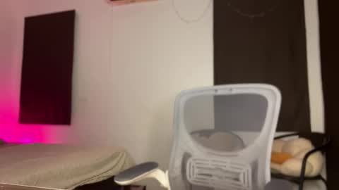 Snapshot of _morpho_ chatting on January 10, 1:41 pm Francine Aisi Morpho - a genus of blue butterflies. online show from January 10, 1:41 pm