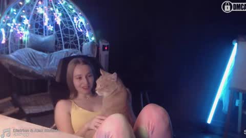 Snapshot of _mother_of_cats chatting on January 22, 7:34 pm Debby online show from January 22, 7:34 pm