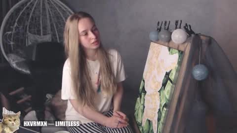 Snapshot of _mother_of_cats chatting on September 15, 8:20 pm Debby online show from September 15, 8:20 pm