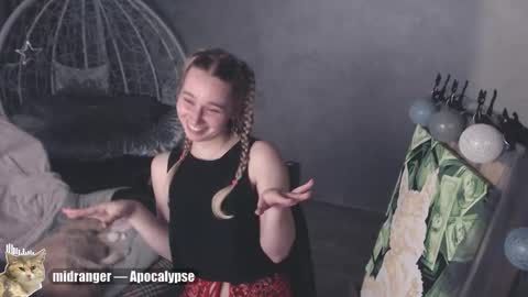 Snapshot of _mother_of_cats chatting on October 3, 7:11 pm Debby online show from October 3, 7:11 pm